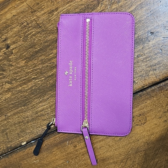 Kate Spade Thin Wallet Wristlet - Picture 3 of 9